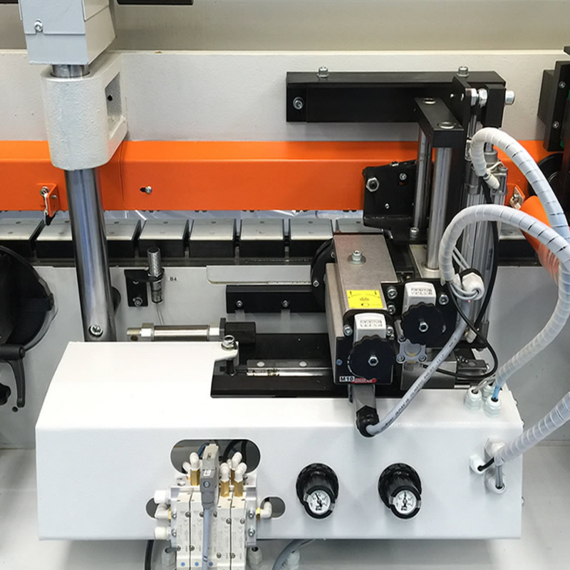 corner rounder on edgebander