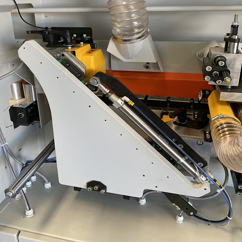 Alarm 12 on NikMann edgebanders